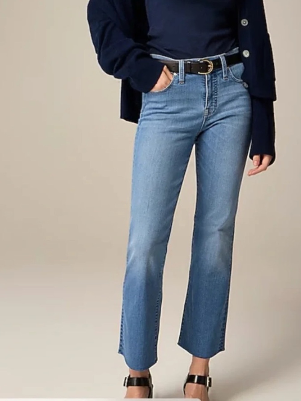 J.Crew 9” Vintage Slim Straight Jeans. Excellent used condition. Size 27P